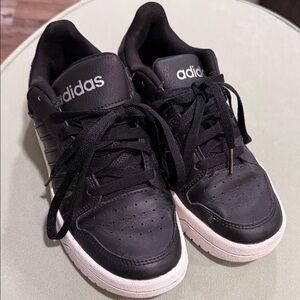 Adidas Women’s Black and White Sneakers Size 6